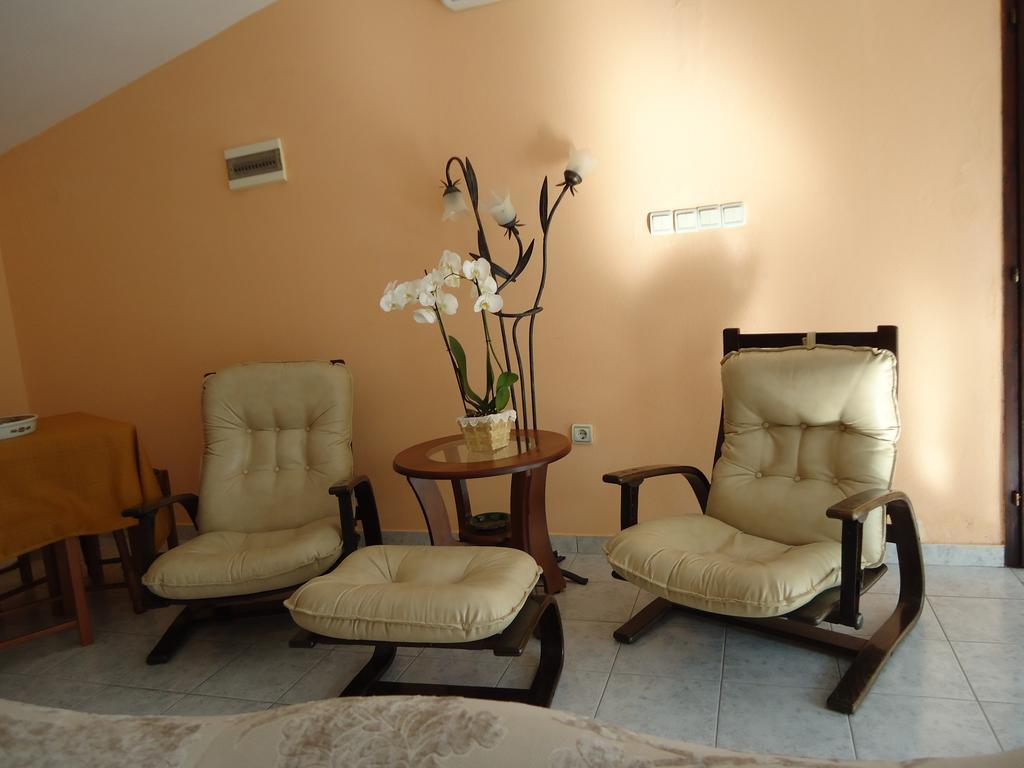 Apartment Odmor Bar Extérieur photo